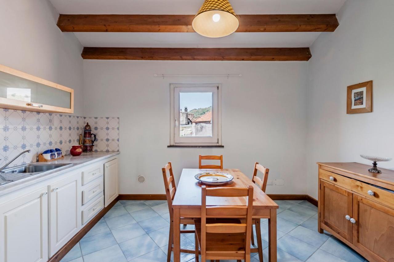 לינגואגלוסה Gli Iris Apartments By Wonderful Italy מראה חיצוני תמונה