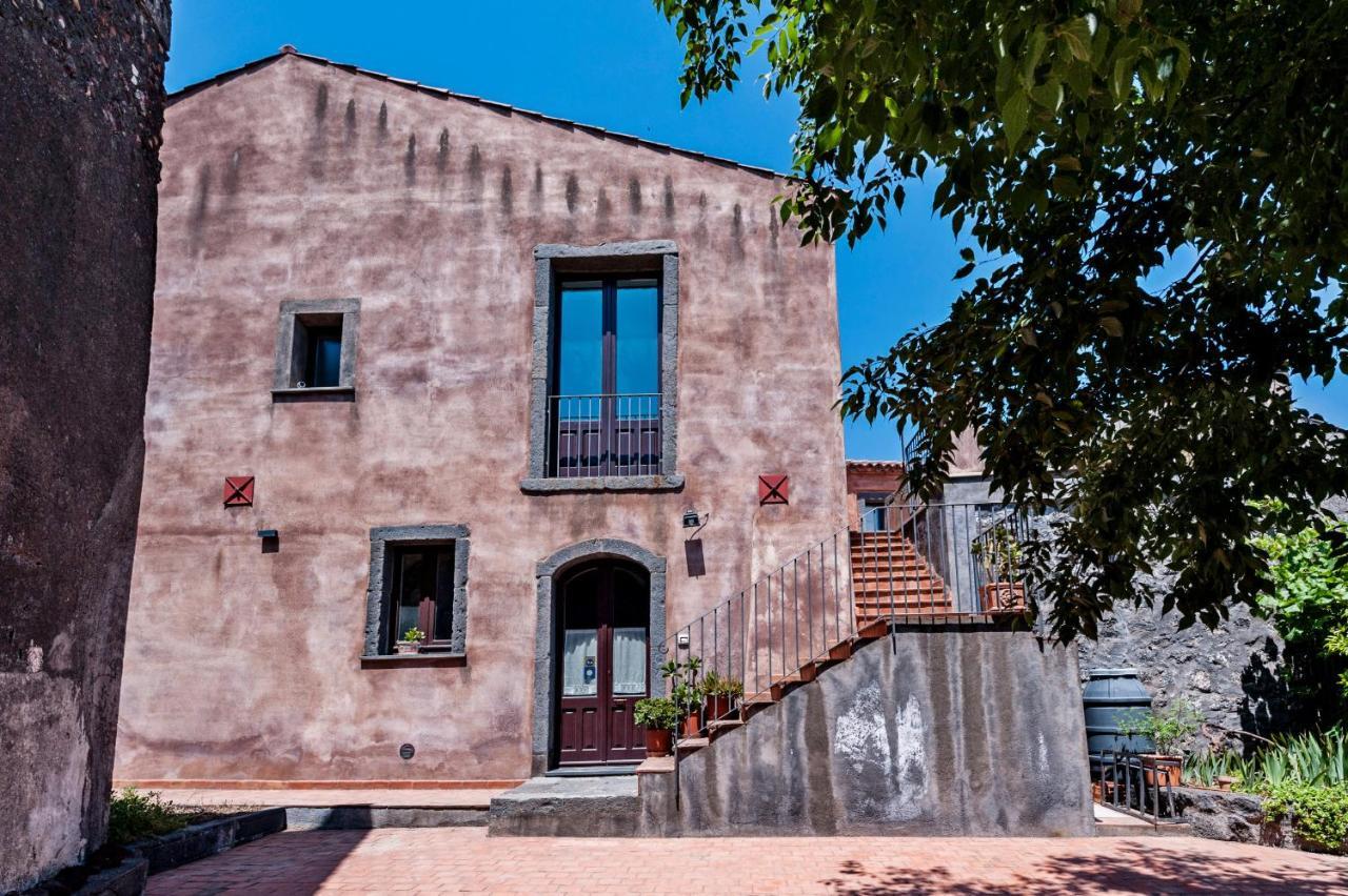 לינגואגלוסה Gli Iris Apartments By Wonderful Italy מראה חיצוני תמונה