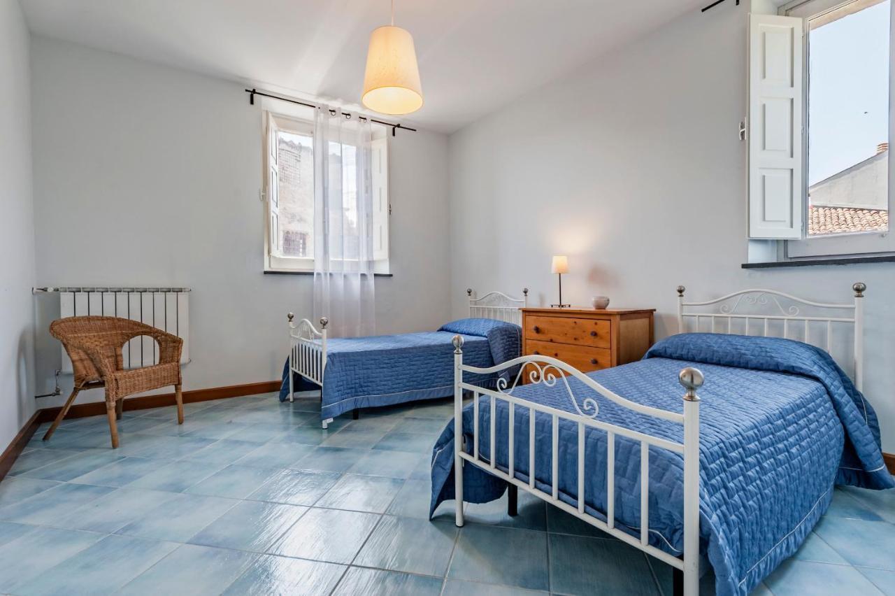 לינגואגלוסה Gli Iris Apartments By Wonderful Italy מראה חיצוני תמונה
